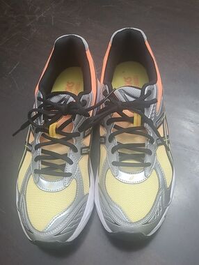 Brand New Asics Men's Lightweight Running Shoes - Yellow/Orange